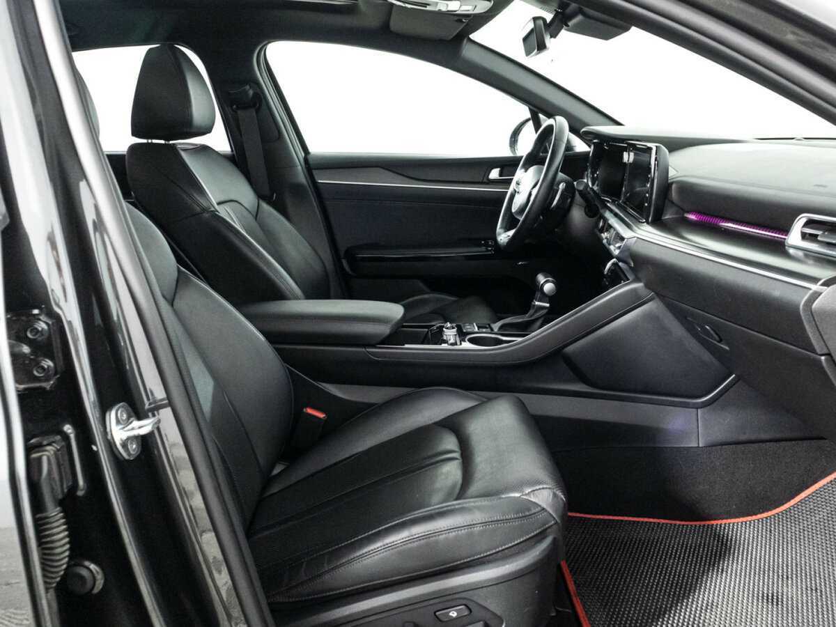 Kia K5 2021 года с пробегом. Фото: #14