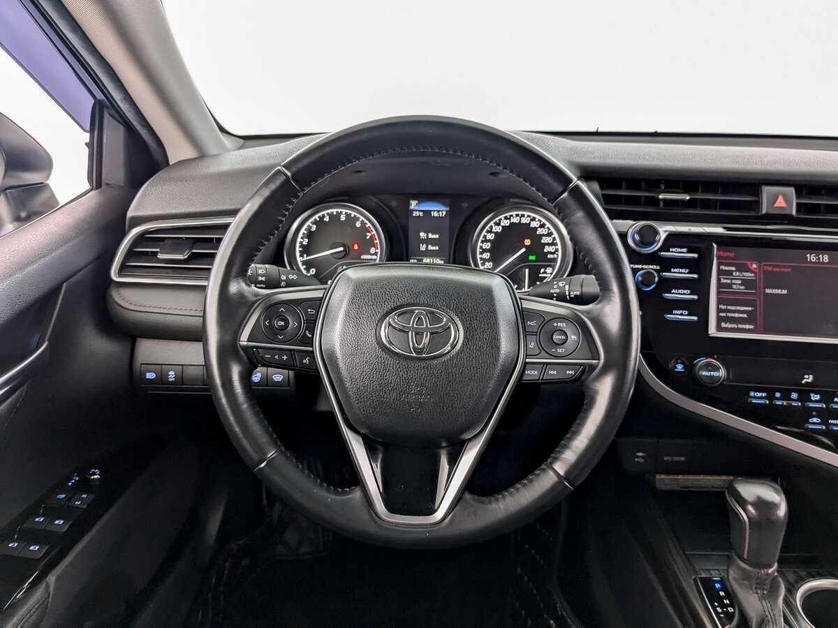 Toyota Camry 2021 года с пробегом. Фото: #17