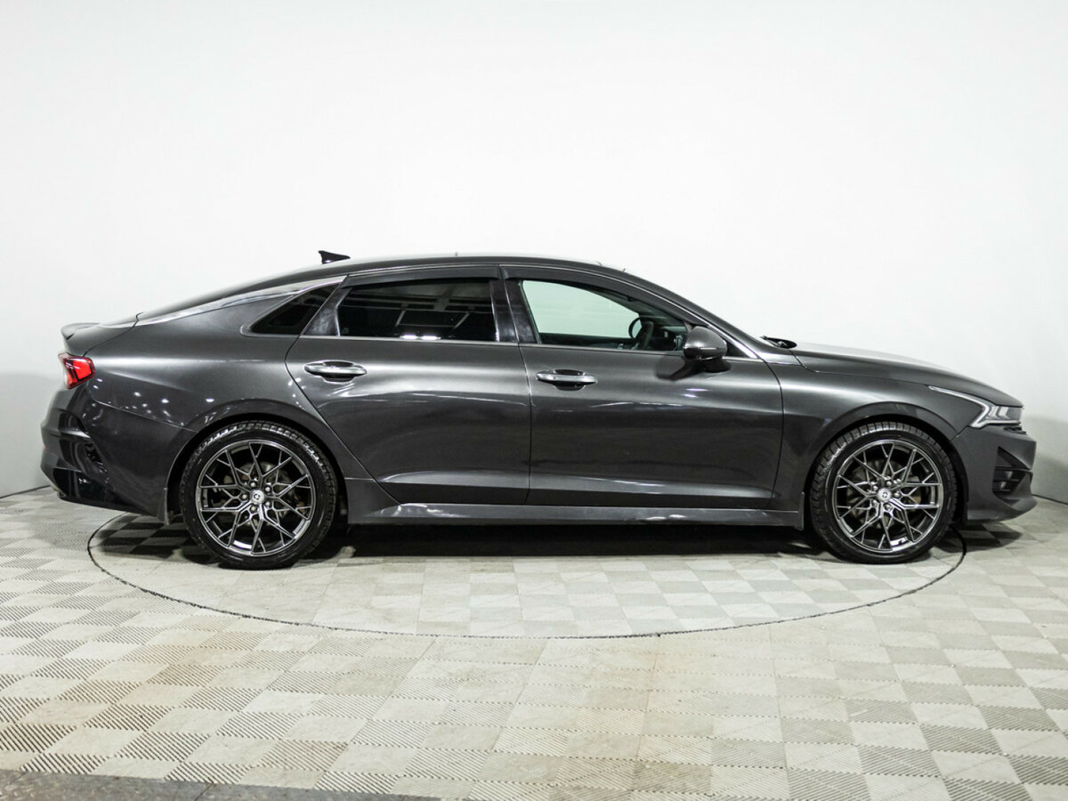 Kia K5 2021 года с пробегом. Фото: #3