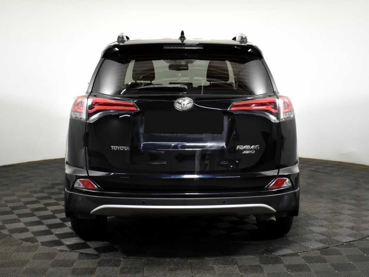Toyota RAV4 2018 года с пробегом. Фото: #4