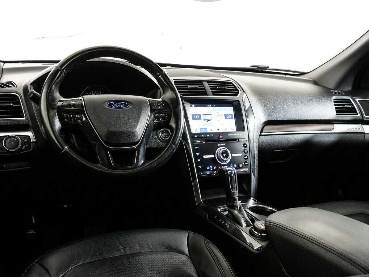Ford Explorer 2017 года с пробегом. Фото: #8