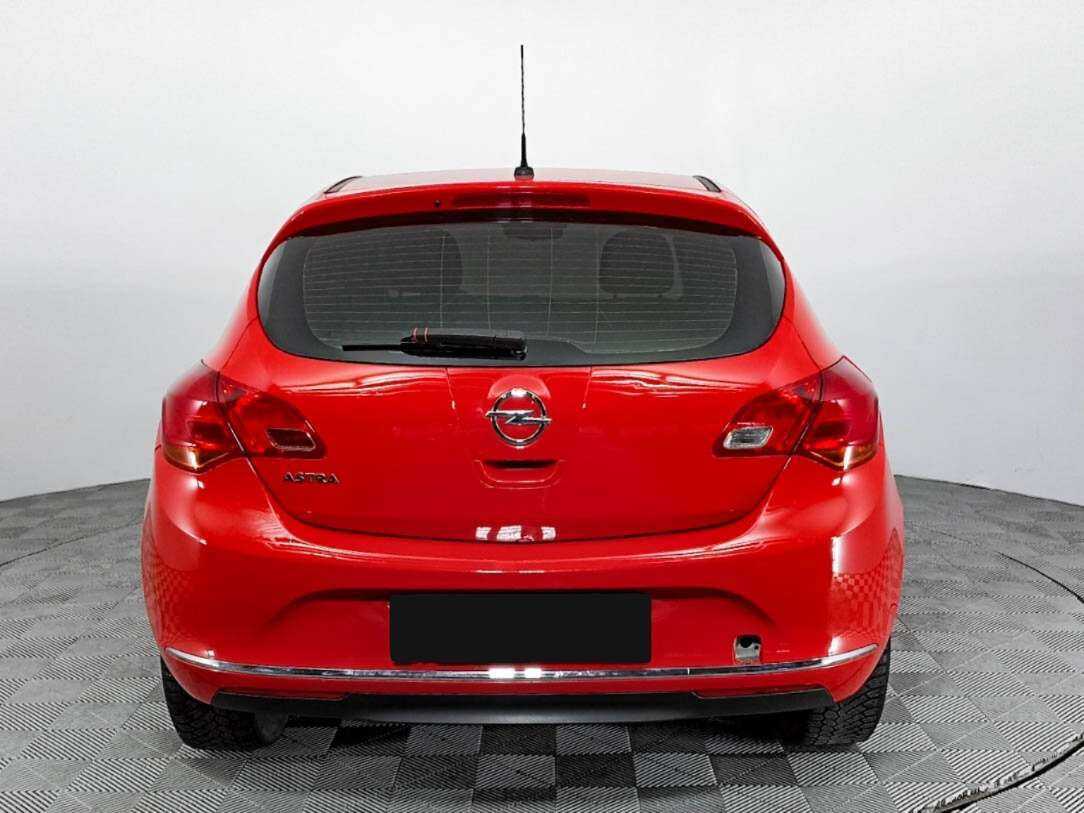 Opel Astra 2012 года с пробегом. Фото: #4