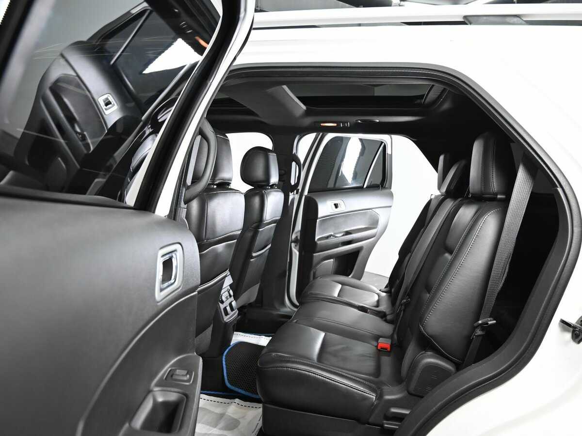 Ford Explorer 2012 года с пробегом. Фото: #13