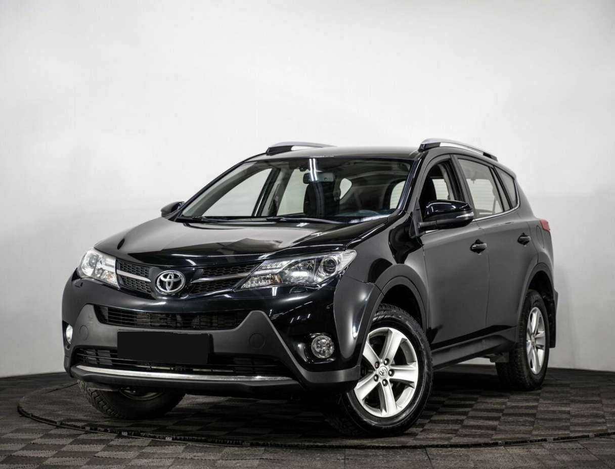 Toyota RAV4 2014 года с пробегом. Посмотреть фото