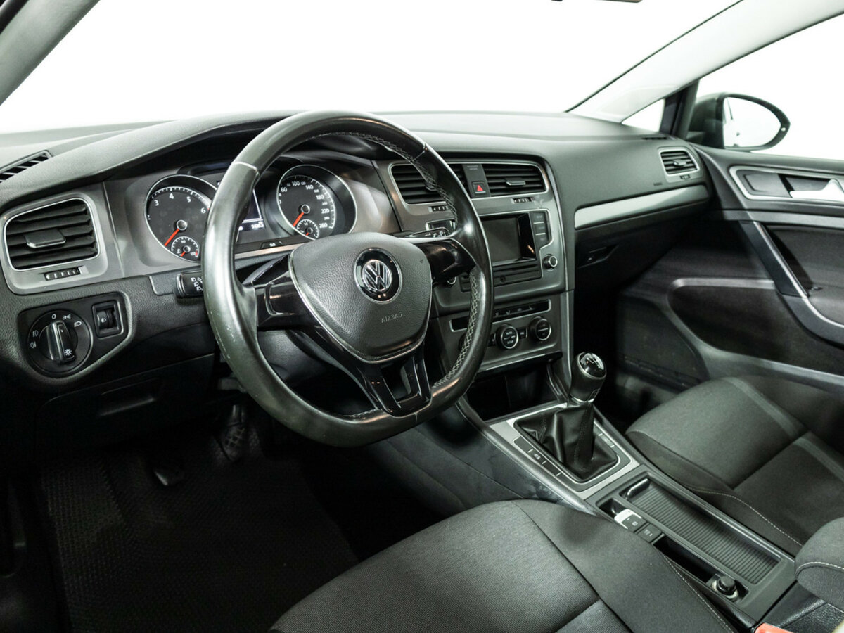 Volkswagen Golf 2013 года с пробегом. Фото: #10