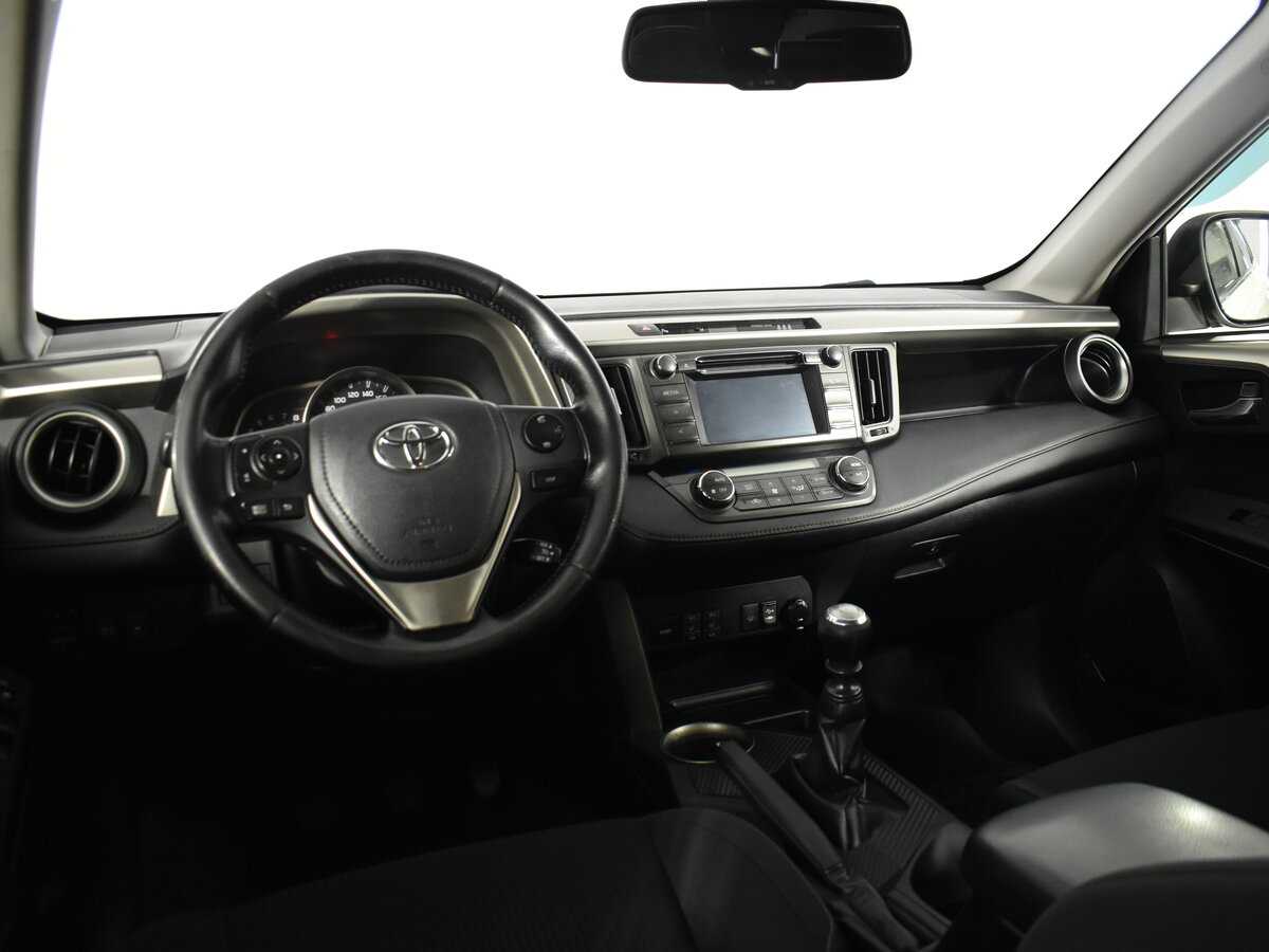Toyota RAV4 2015 года с пробегом. Фото: #10