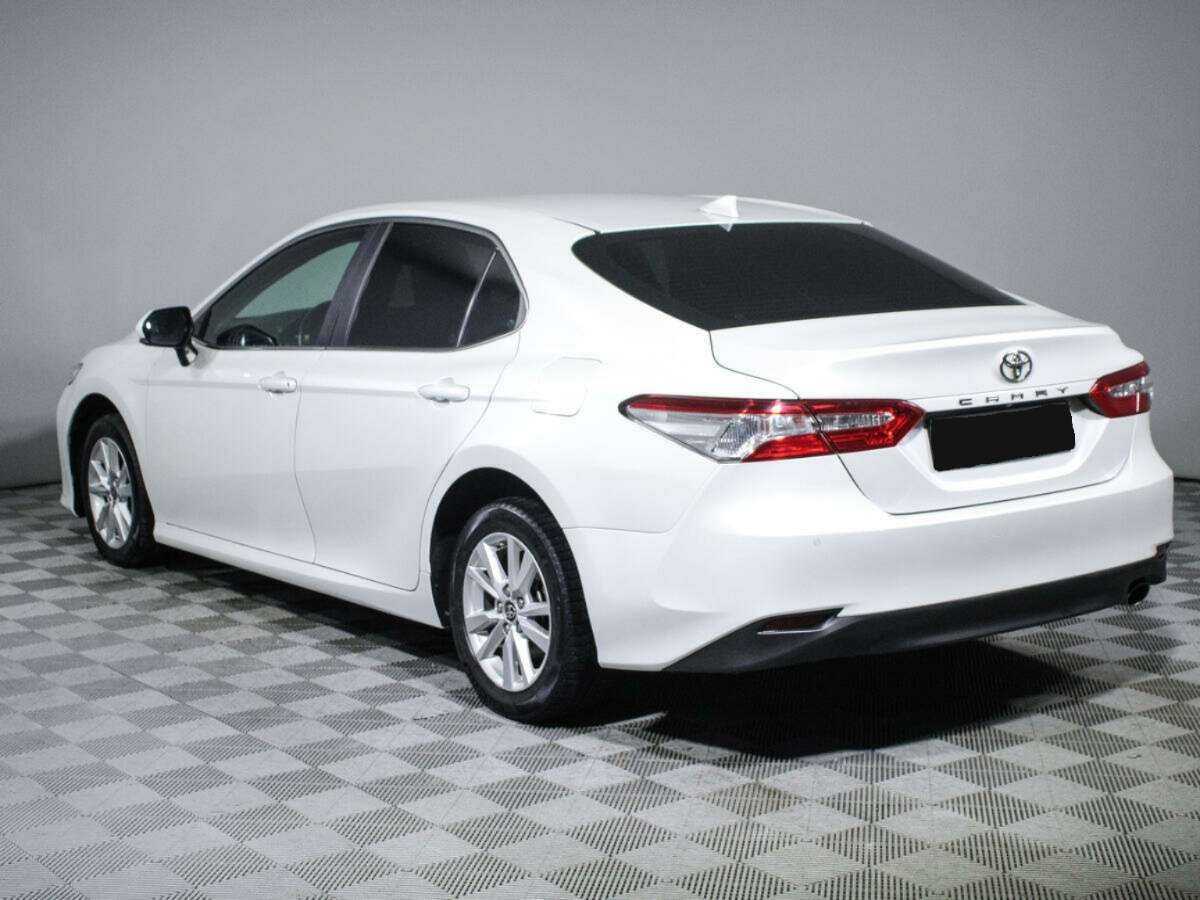 Toyota Camry 2020 года с пробегом. Фото: #6