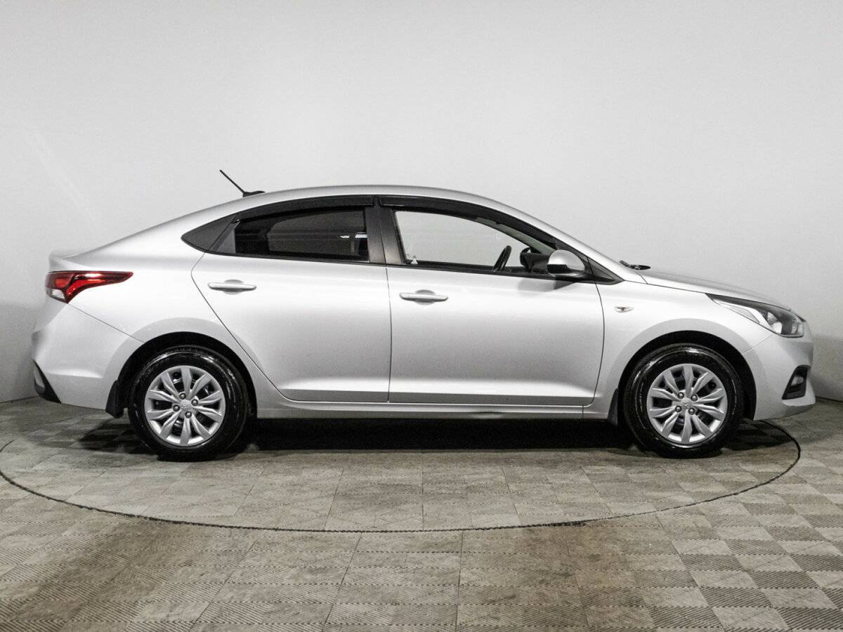 Hyundai Solaris 2017 года с пробегом. Фото: #3