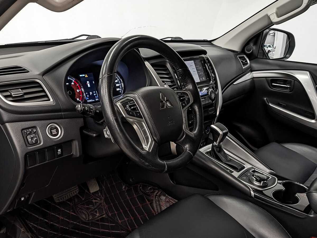 Mitsubishi Pajero Sport 2020 года с пробегом. Фото: #14