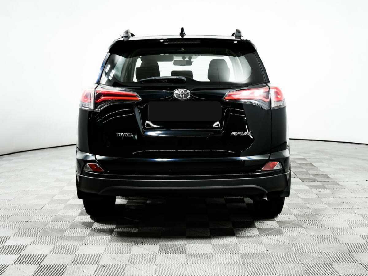 Toyota RAV4 2018 года с пробегом. Фото: #5