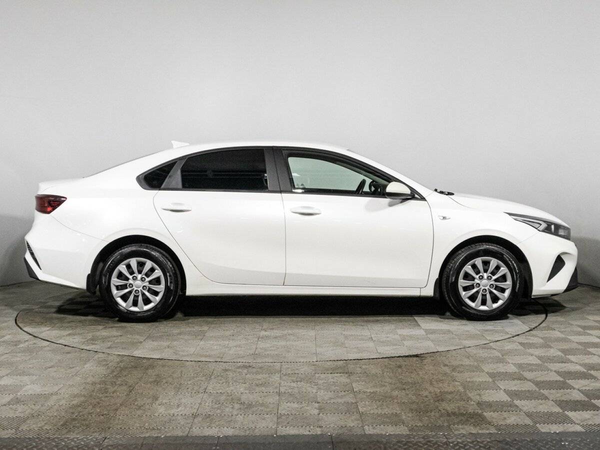 Kia Cerato 2021 года с пробегом. Фото: #2