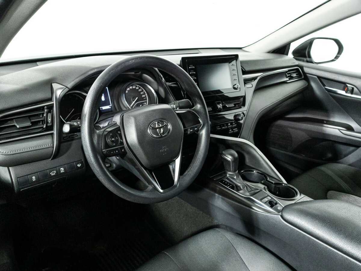 Toyota Camry 2021 года с пробегом. Фото: #10
