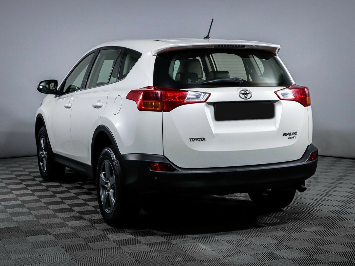 Toyota RAV4 2013 года с пробегом. Фото: #6