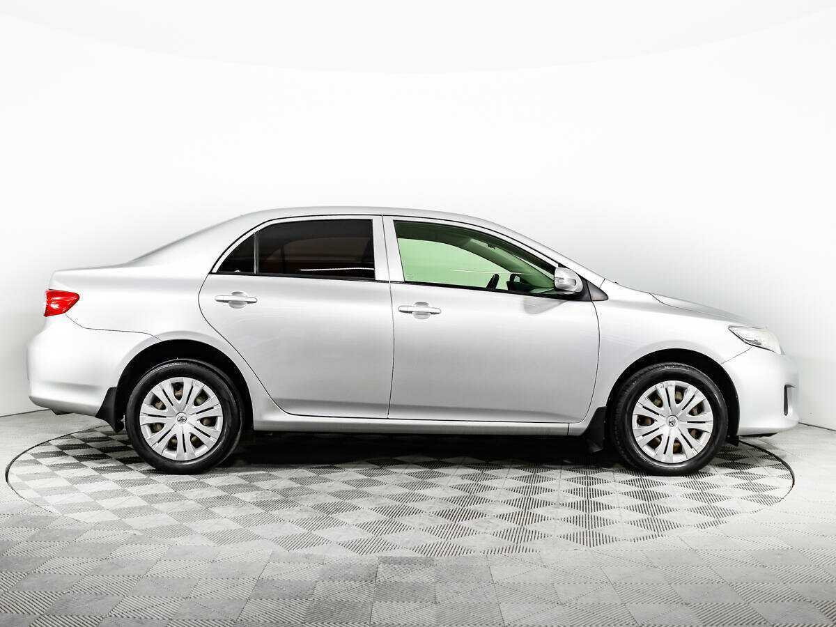 Toyota Corolla 2012 года с пробегом. Фото: #3