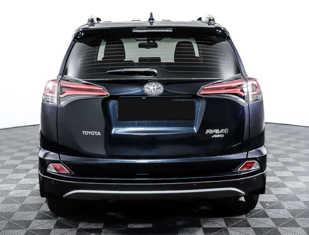 Toyota RAV4 2018 года с пробегом. Фото: #5
