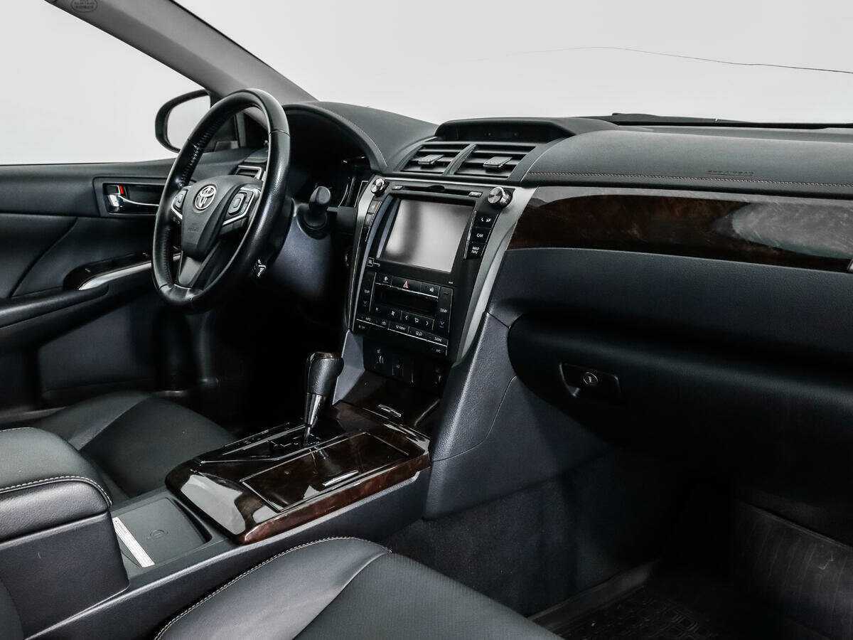 Toyota Camry 2015 года с пробегом. Фото: #12