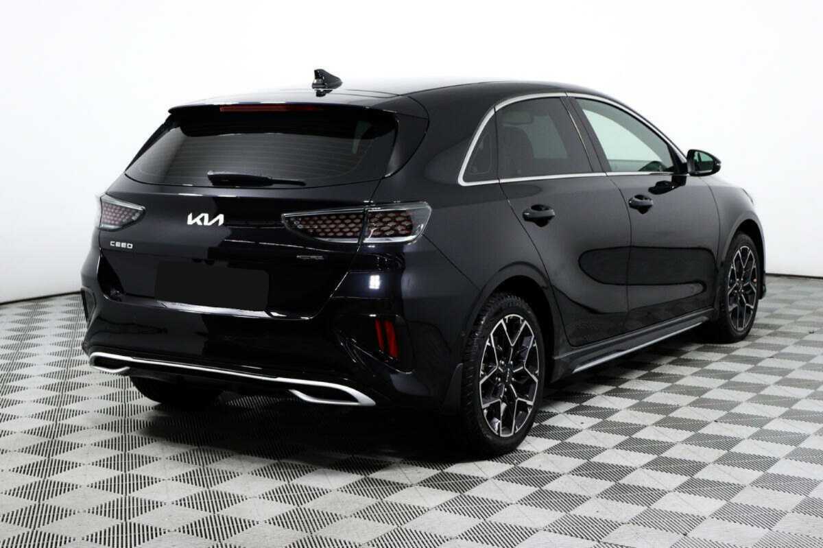 Kia Ceed 2021 года с пробегом. Фото: #4