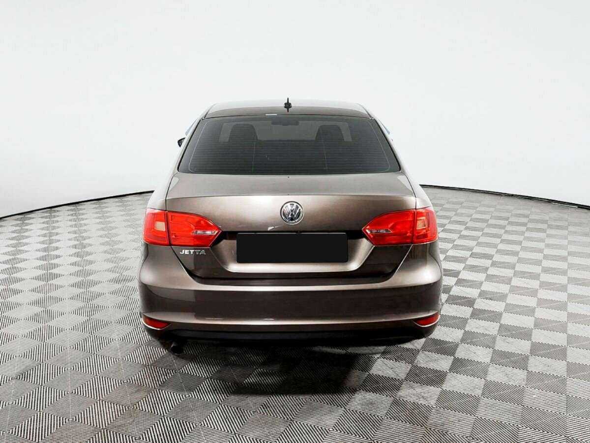 Volkswagen Jetta 2013 года с пробегом. Фото: #4