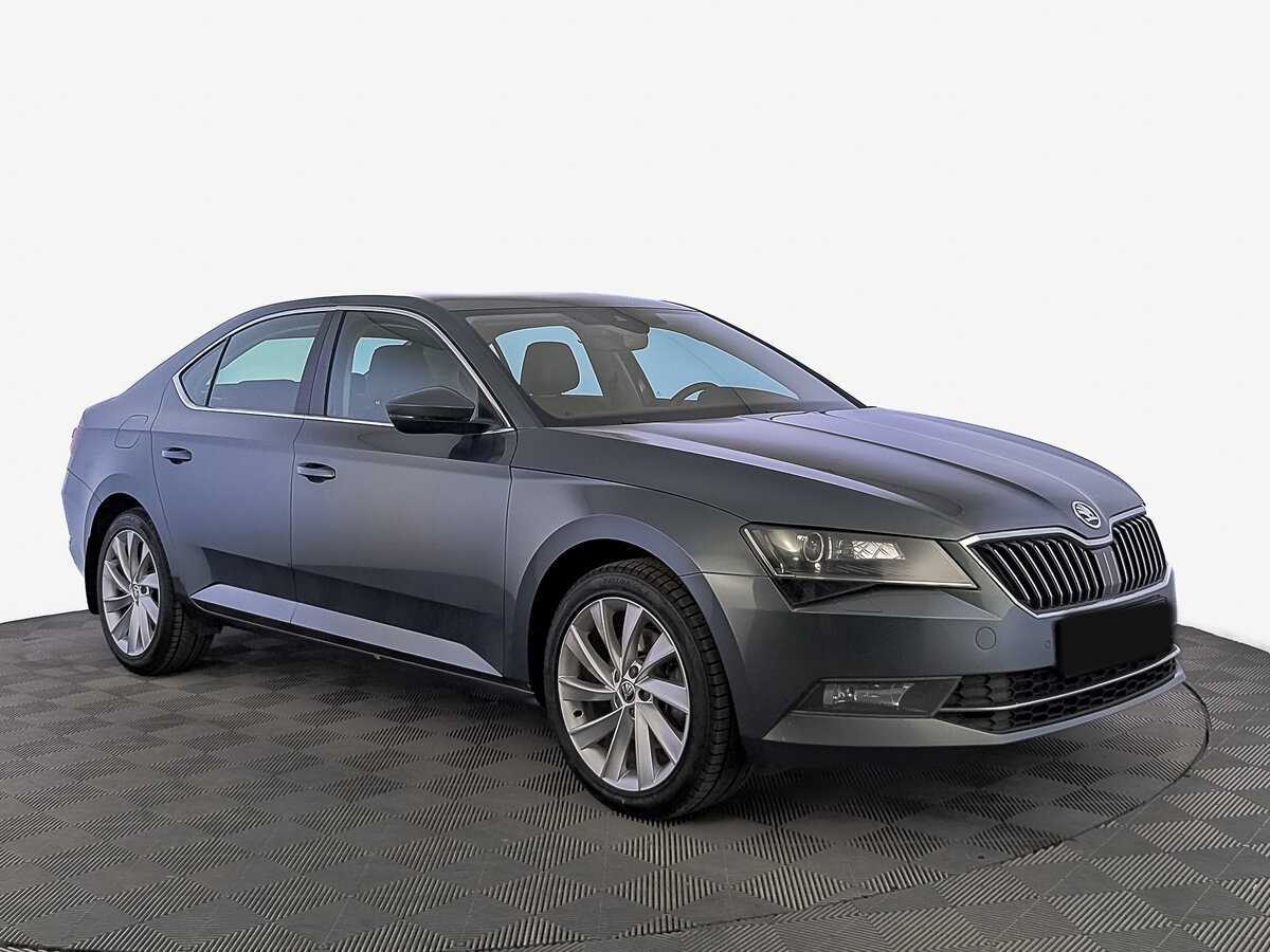 Skoda Superb 2018 года с пробегом. Фото: #2