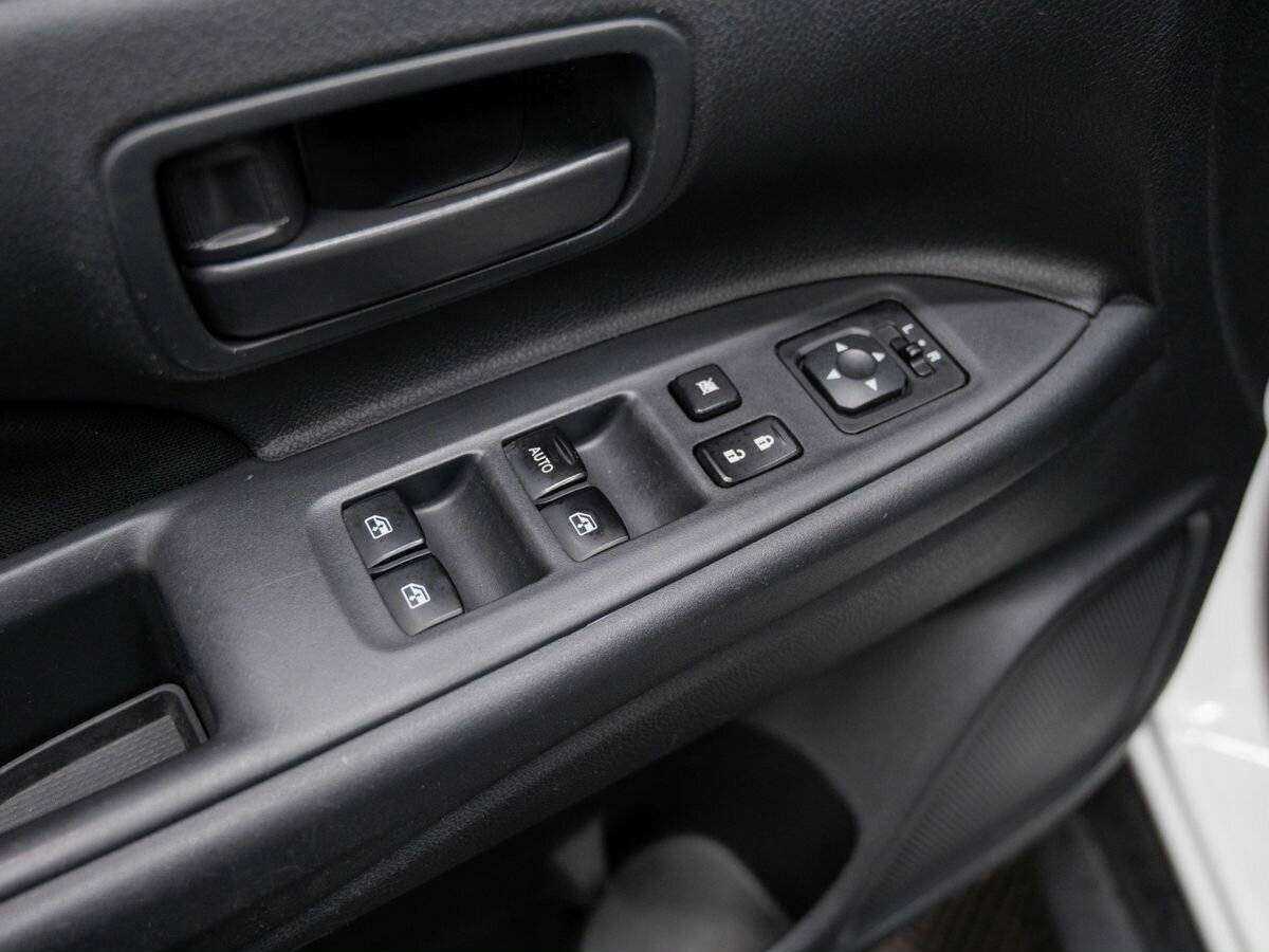 Mitsubishi Outlander 2018 года с пробегом. Фото: #9