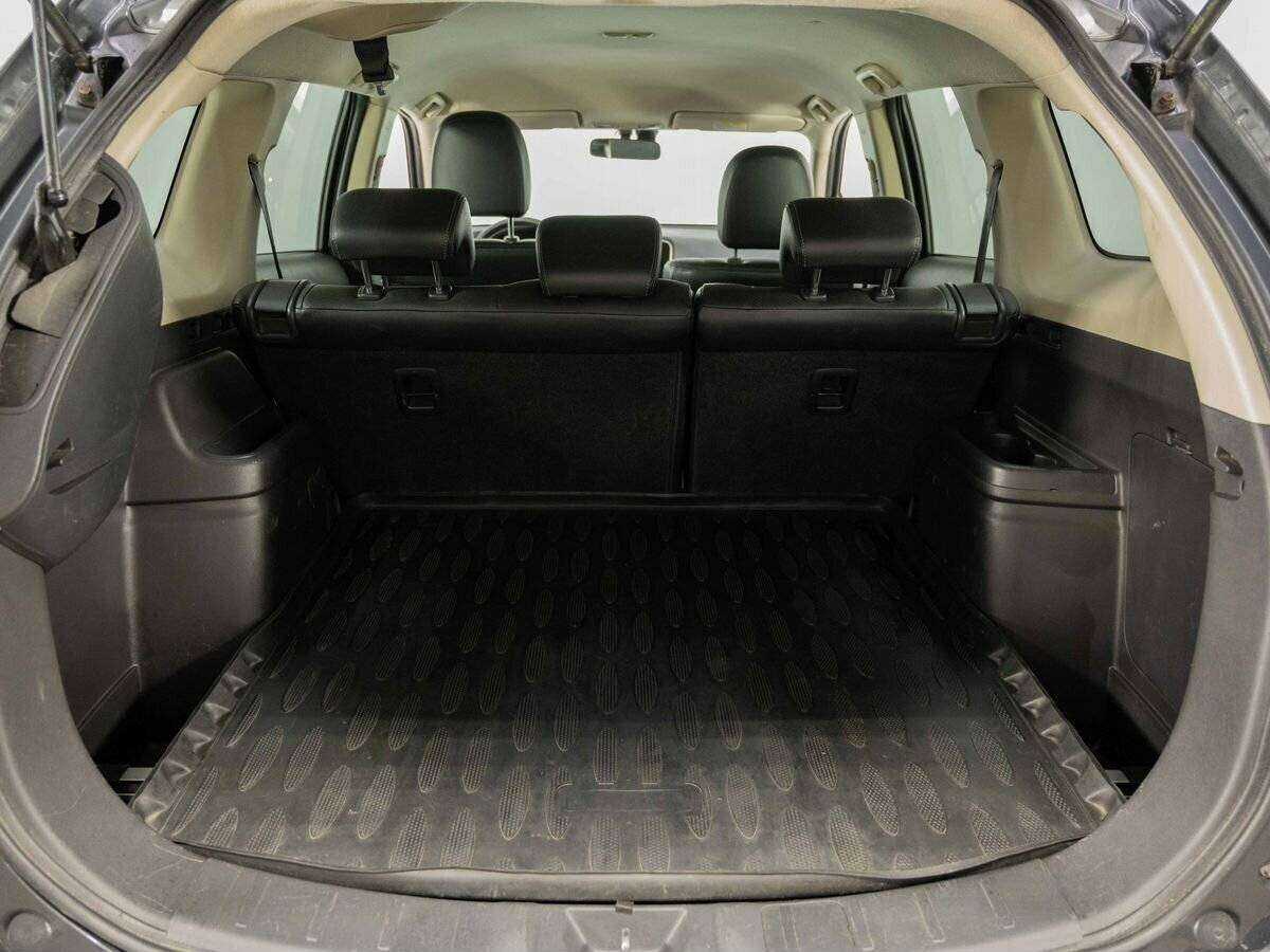 Б/У Митсубиши Оутлэндер 2013 года. Фото: #24