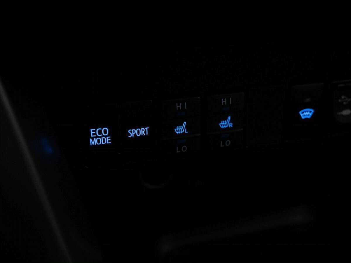 Toyota RAV4 2017 года с пробегом. Фото: #16