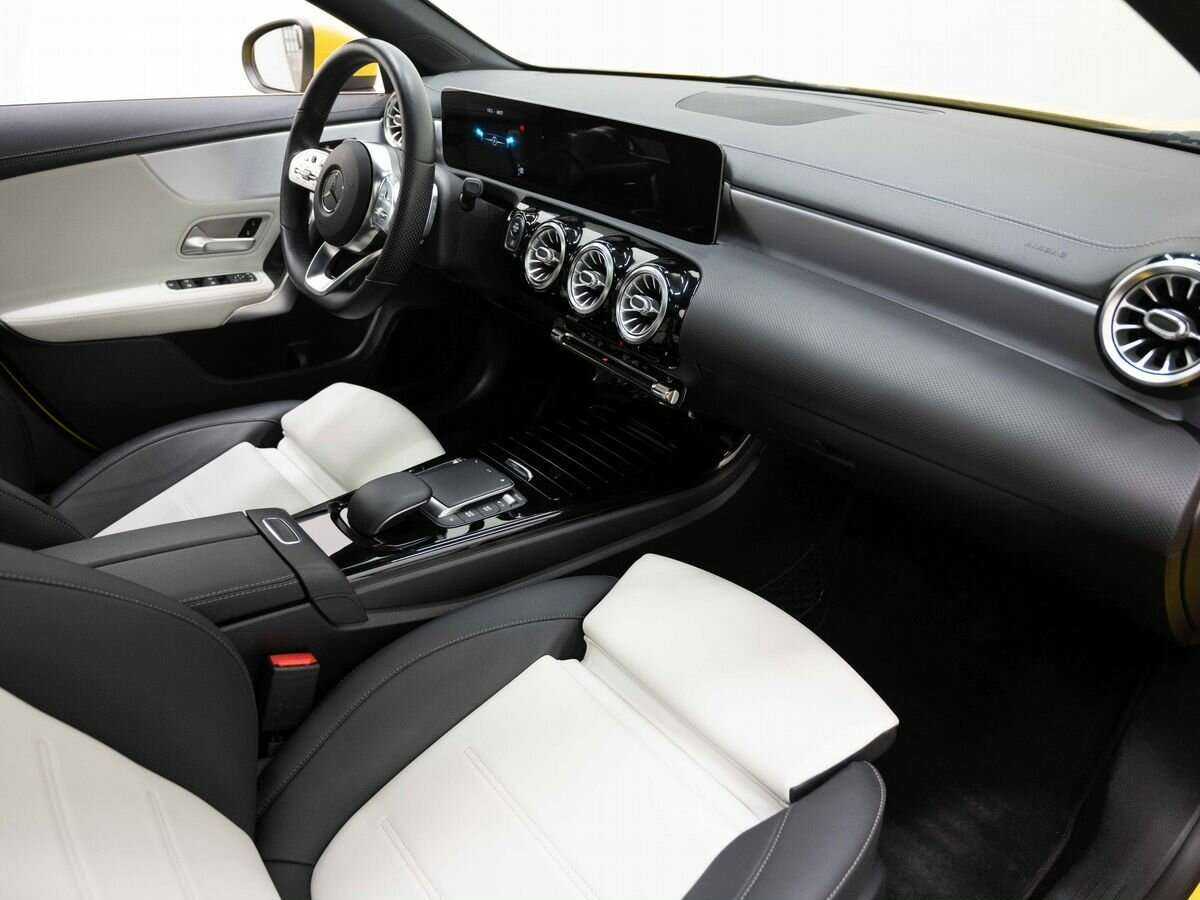 Mercedes-Benz CLA 2020 года с пробегом. Фото: #8