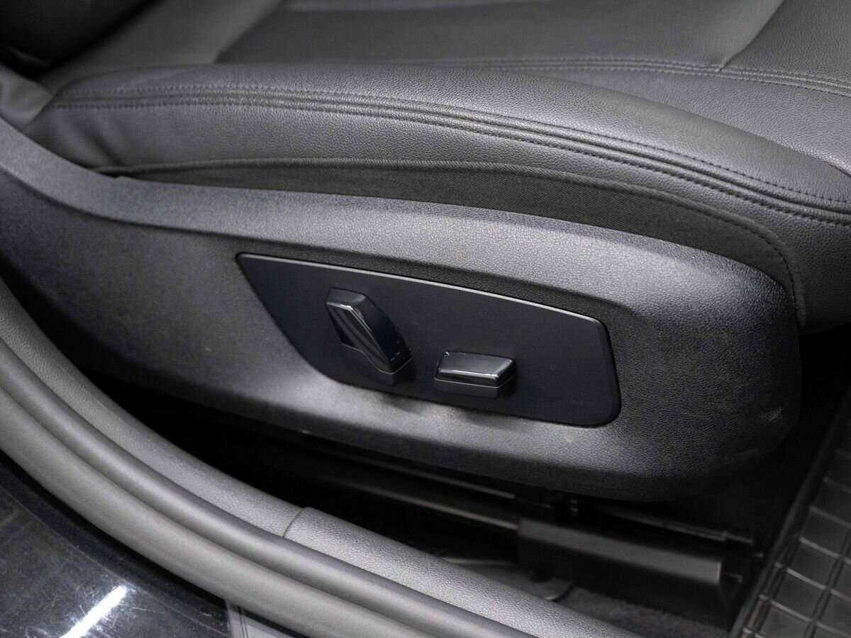 BMW 5 серии 2019 года с пробегом. Фото: #25