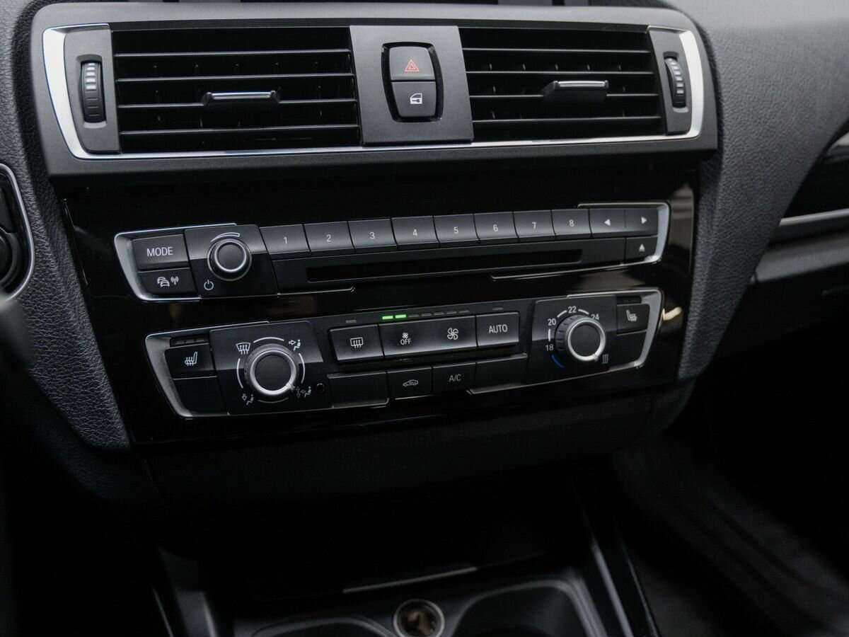 BMW 1 серии 2016 года с пробегом. Фото: #21