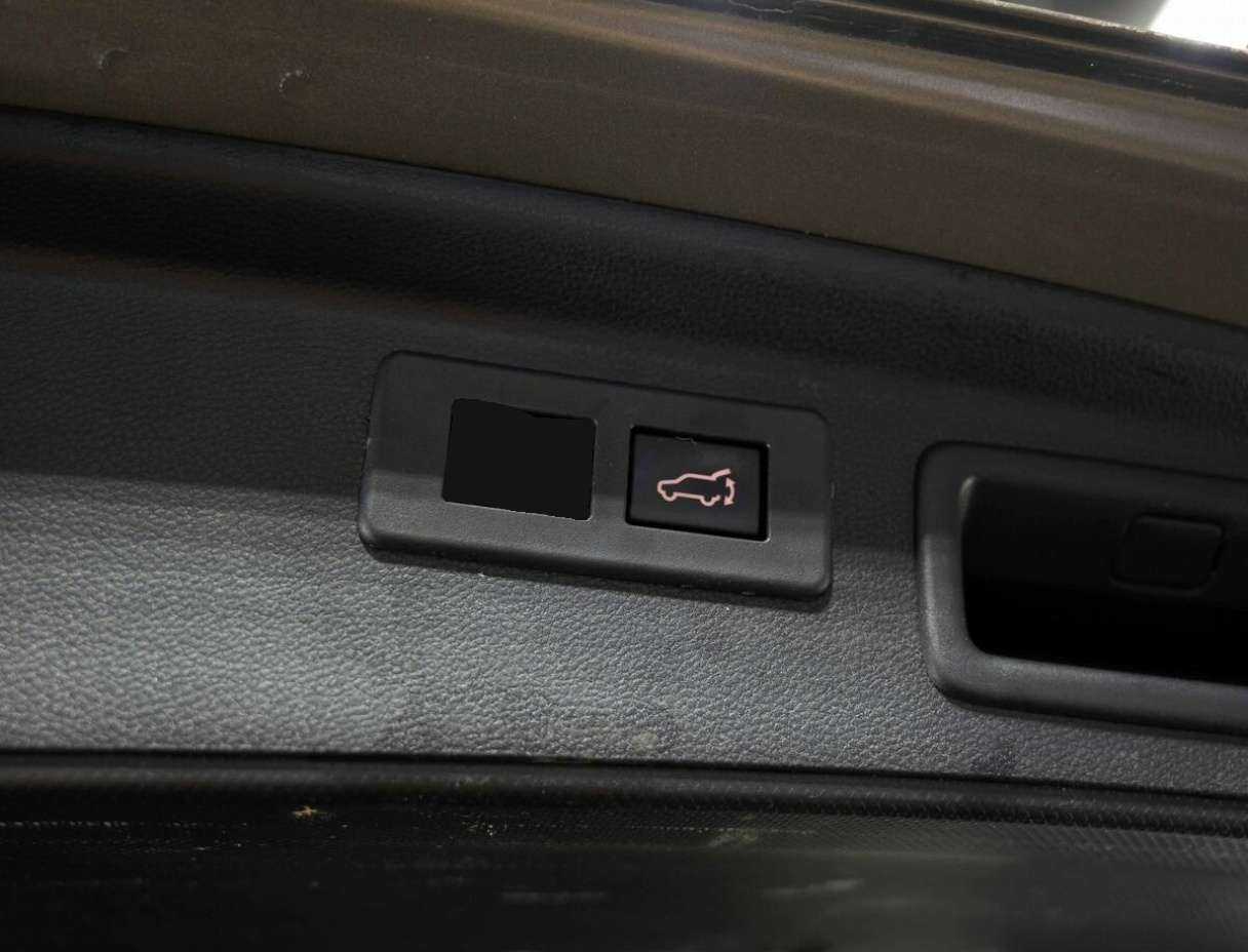 Subaru Forester 2018 года с пробегом. Фото: #28