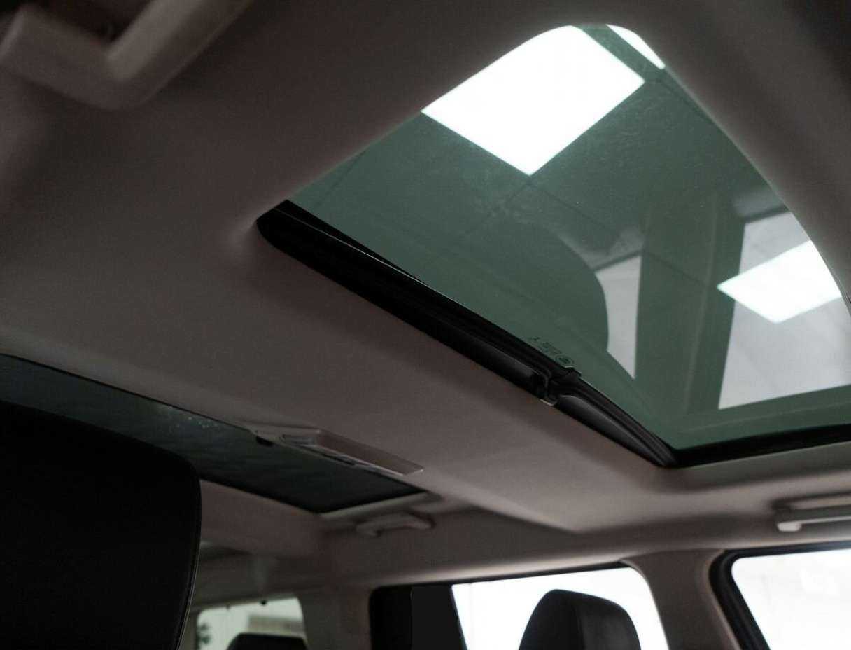 Land Rover Discovery 2013 года с пробегом. Фото: #13