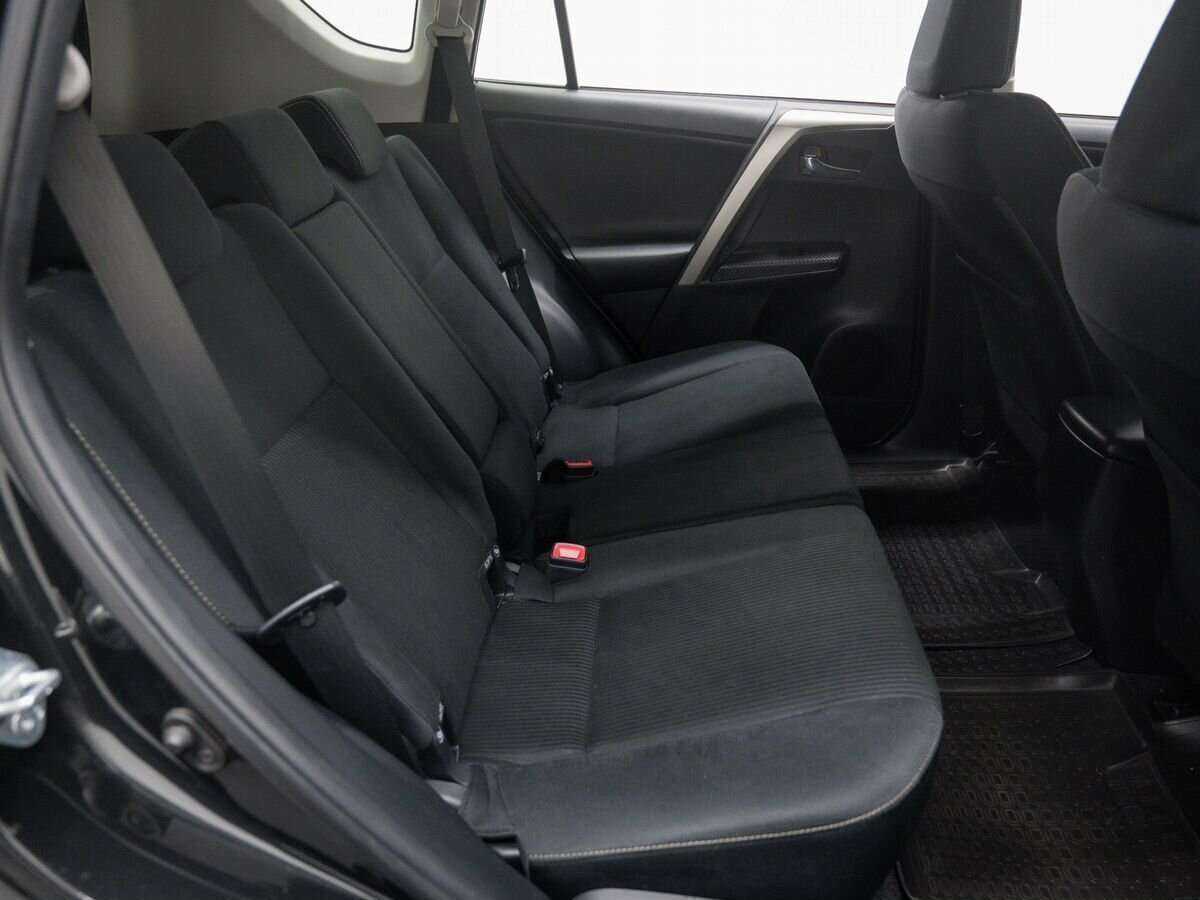 Toyota RAV4 2014 года с пробегом. Фото: #9