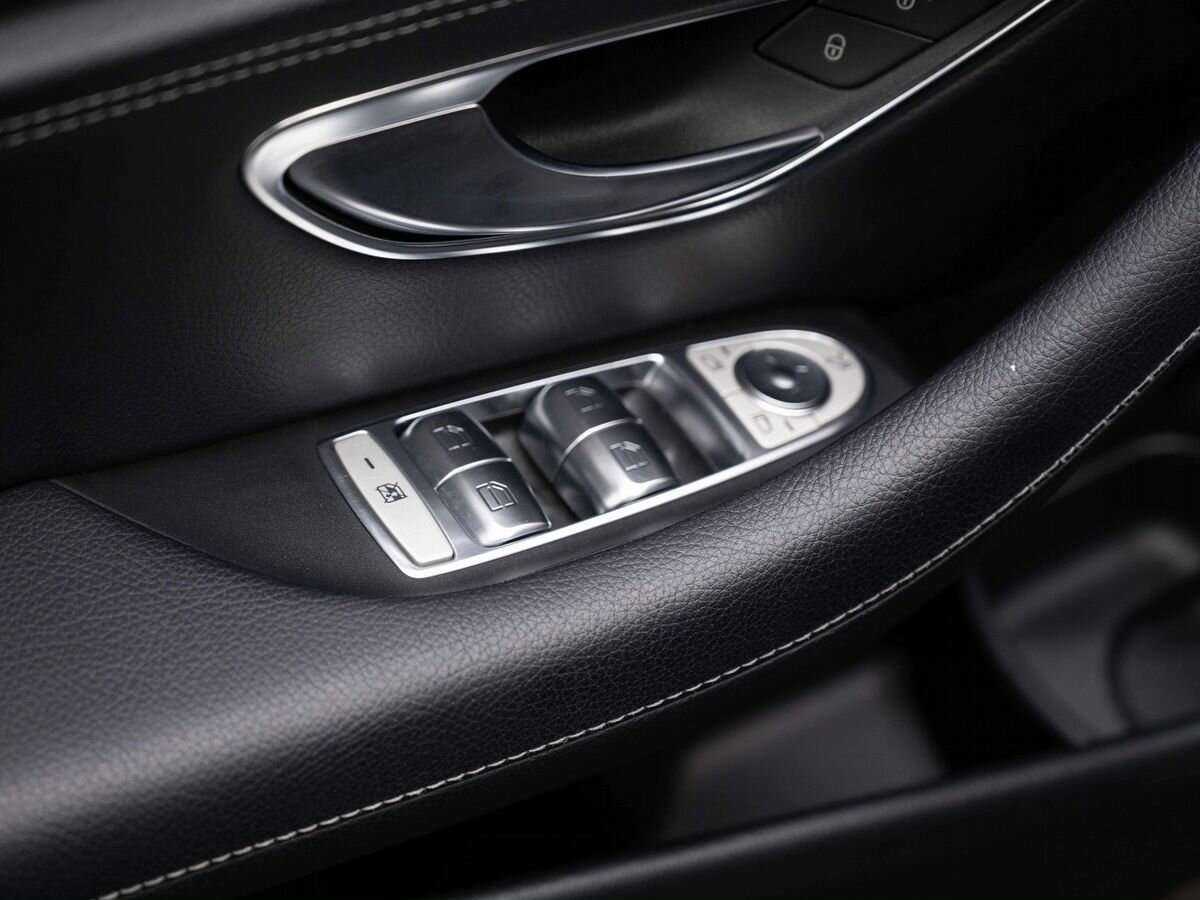 Mercedes-Benz E-Класс 2017 года с пробегом. Фото: #17