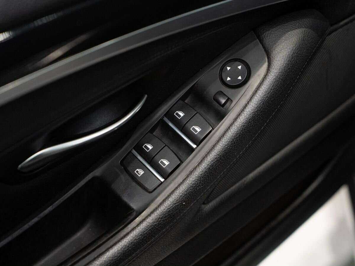 BMW 5 серии 2016 года с пробегом. Фото: #14