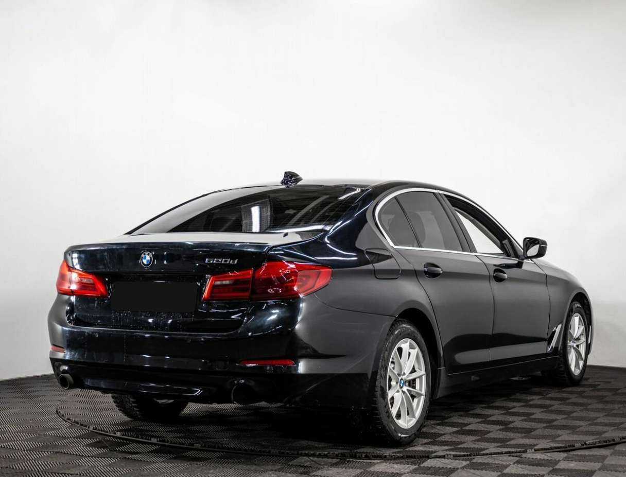 BMW 5 серии 2018 года с пробегом. Фото: #5