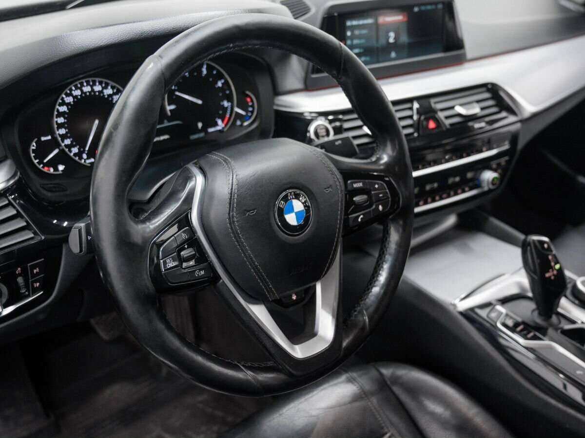 BMW 5 серии 2018 года с пробегом. Фото: #18
