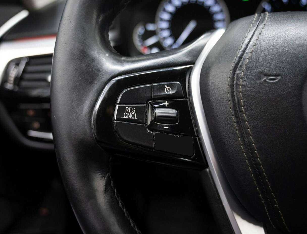 BMW 5 серии 2018 года с пробегом. Фото: #23