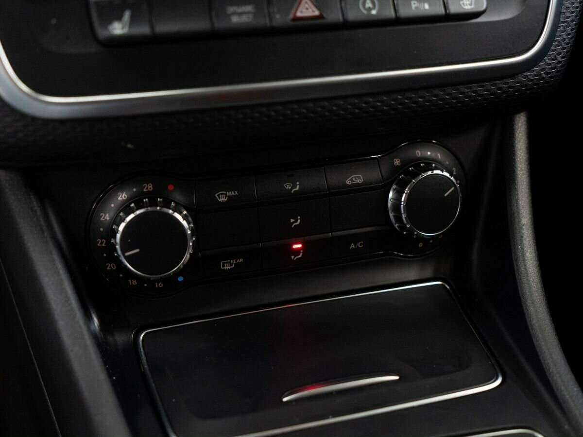 Mercedes-Benz A-Класс 2016 года с пробегом. Фото: #9