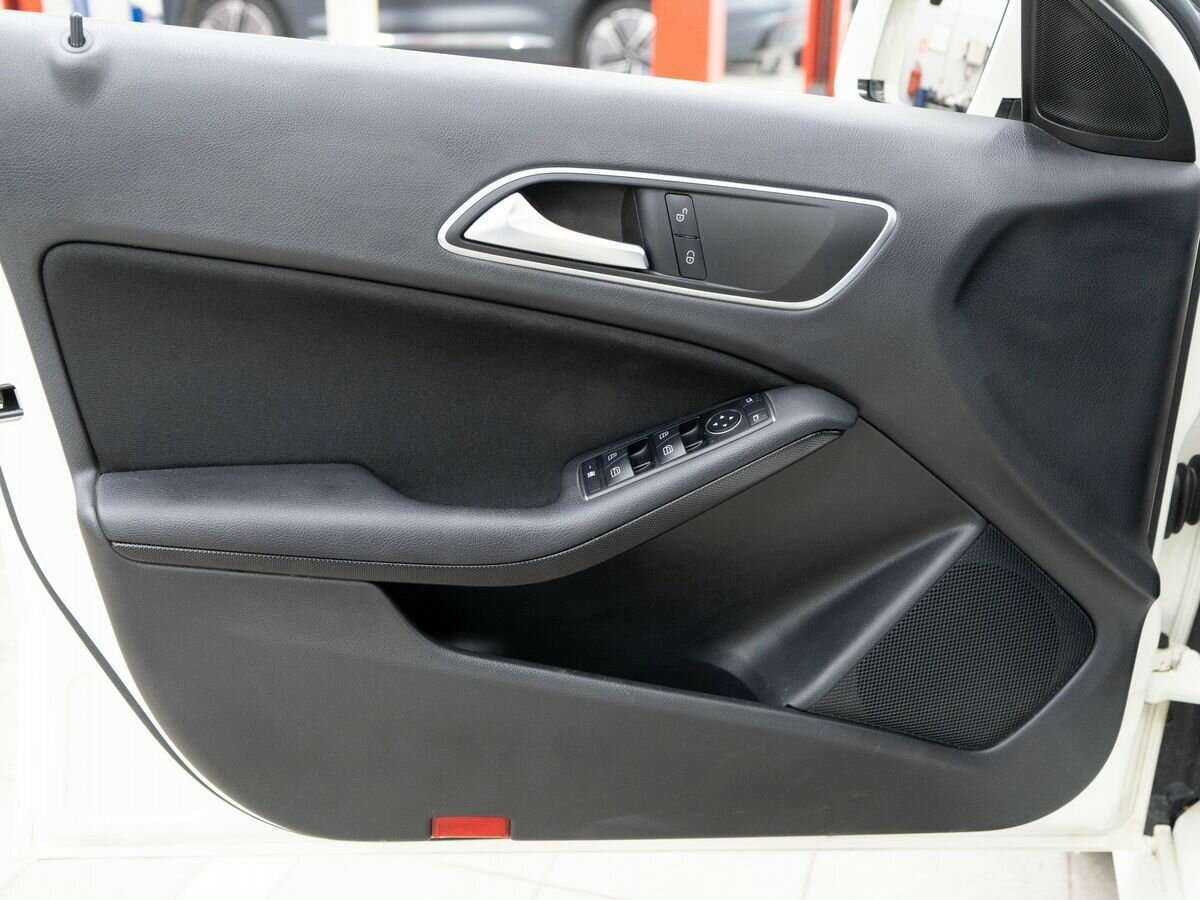 Mercedes-Benz A-Класс 2016 года с пробегом. Фото: #13