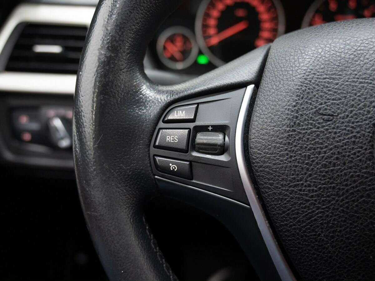 BMW 3 серии 2015 года с пробегом. Фото: #15