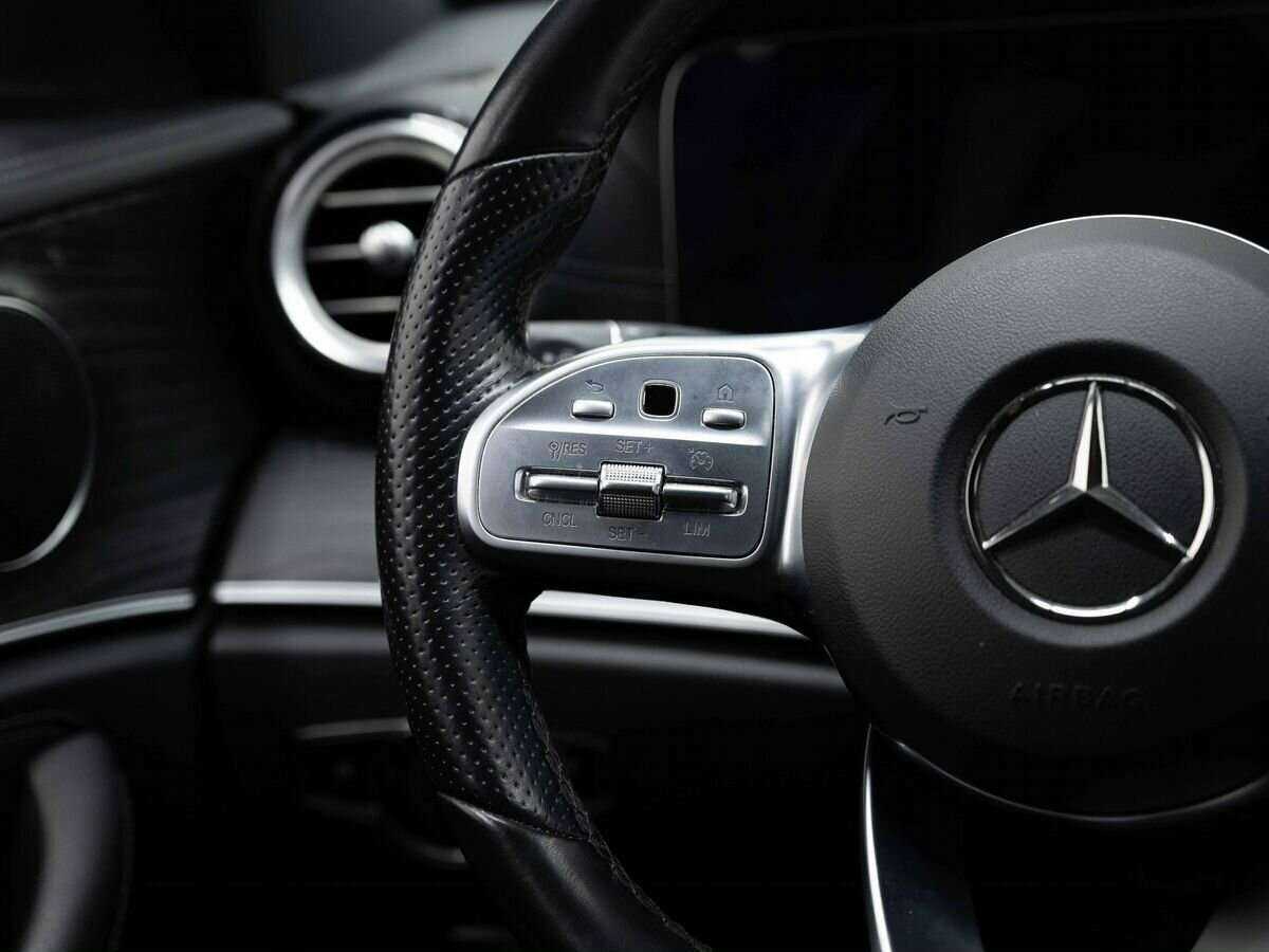 Mercedes-Benz E-Класс 2018 года с пробегом. Фото: #16
