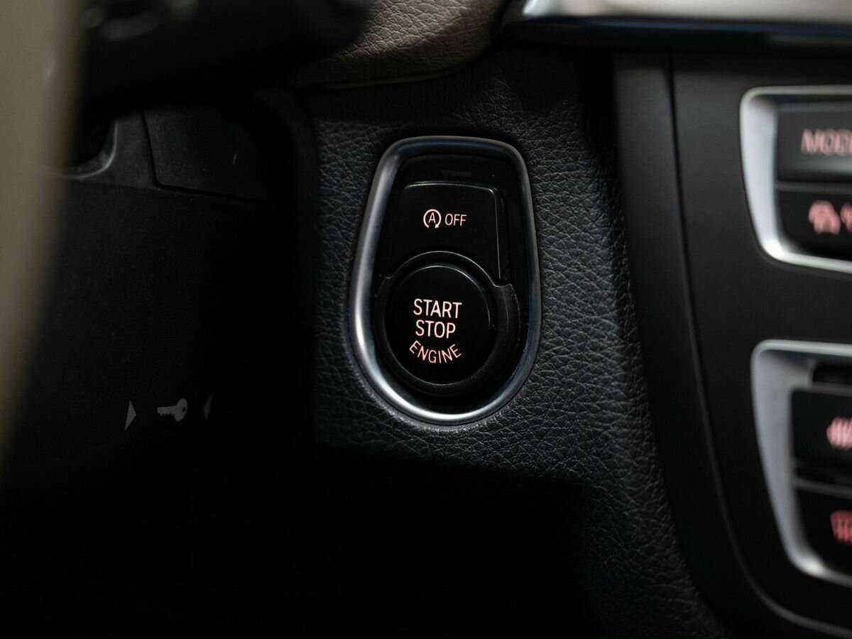 BMW 3 серии 2012 года с пробегом. Фото: #17