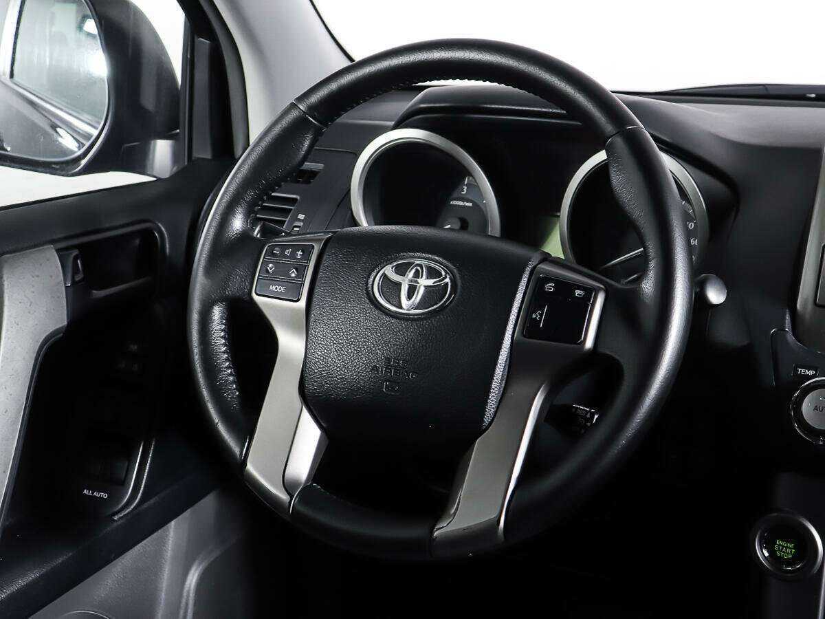 Toyota Land Cruiser Prado 2012 года с пробегом. Фото: #14