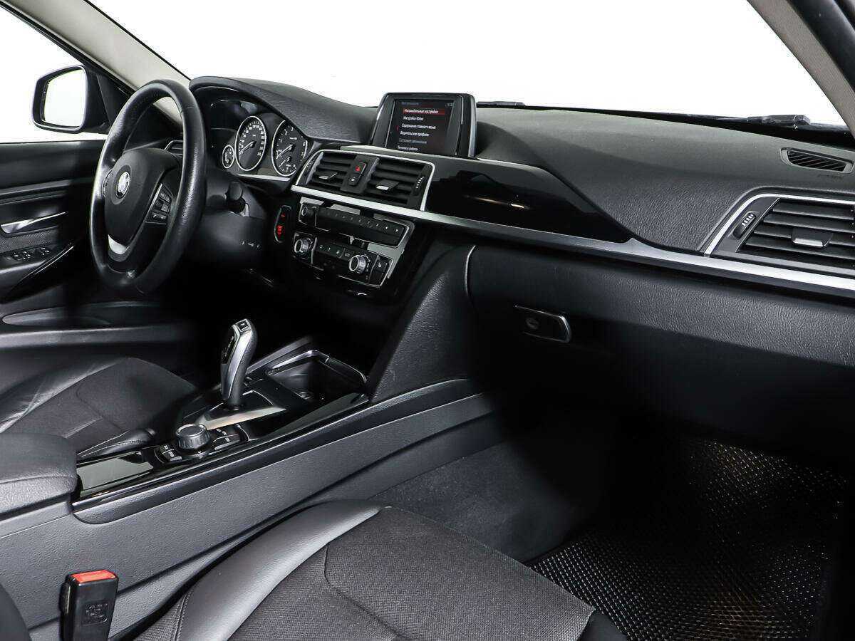 BMW 3 серии 2017 года с пробегом. Фото: #8