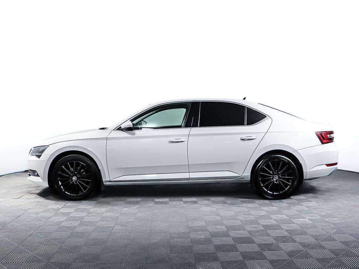 Skoda Superb 2017 года с пробегом. Фото: #6