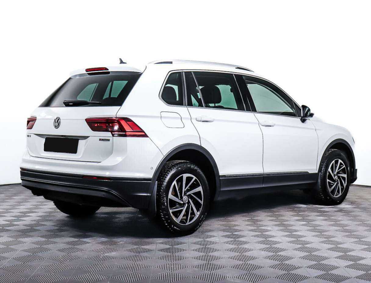 Volkswagen Tiguan 2018 года с пробегом. Фото: #4