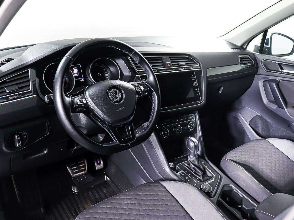 Volkswagen Tiguan 2018 года с пробегом. Фото: #11
