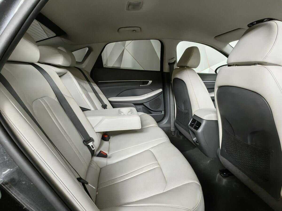 Hyundai Sonata 2020 года с пробегом. Фото: #12