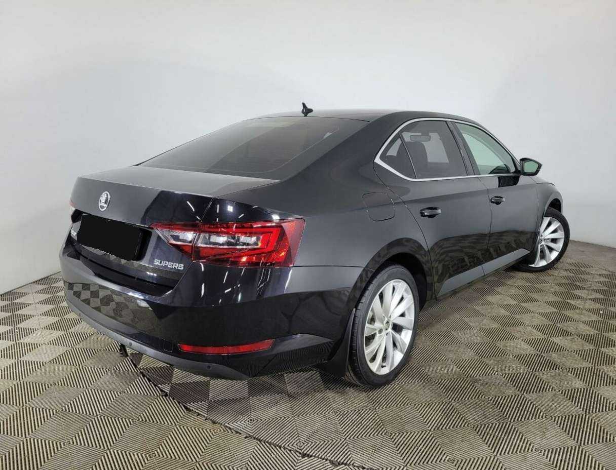 Skoda Superb 2016 года с пробегом. Фото: #5