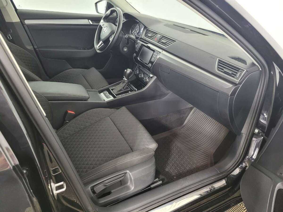 Skoda Superb 2016 года с пробегом. Фото: #13